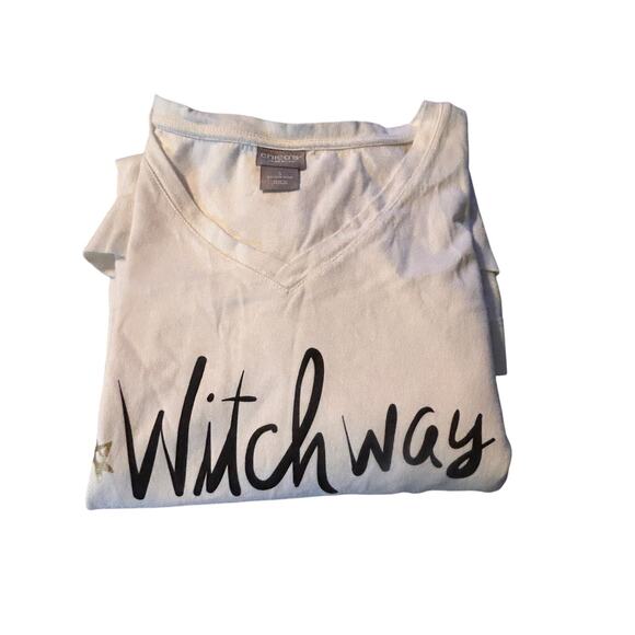 Chico’s Zenergy Witch Way to the Wine Shirt Size 3 (16/18) White V-Neck Tee - Picture 7 of 7